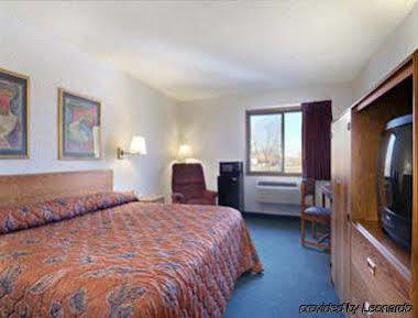 Super 8 By Wyndham Westminster Denver North Exteriér fotografie